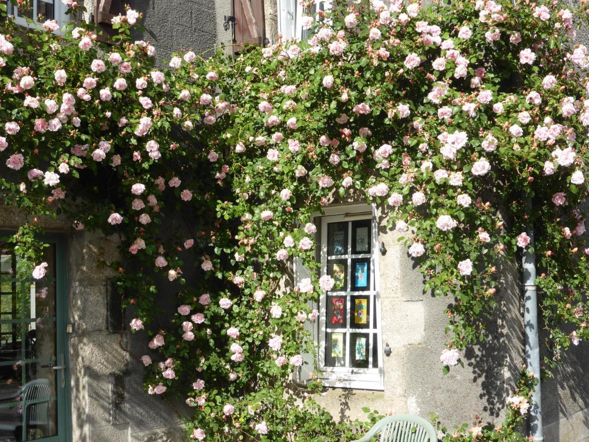 Ty Dreux Entre Terre Et Mer Bed and Breakfast Saint-Thégonnec Eksteriør billede